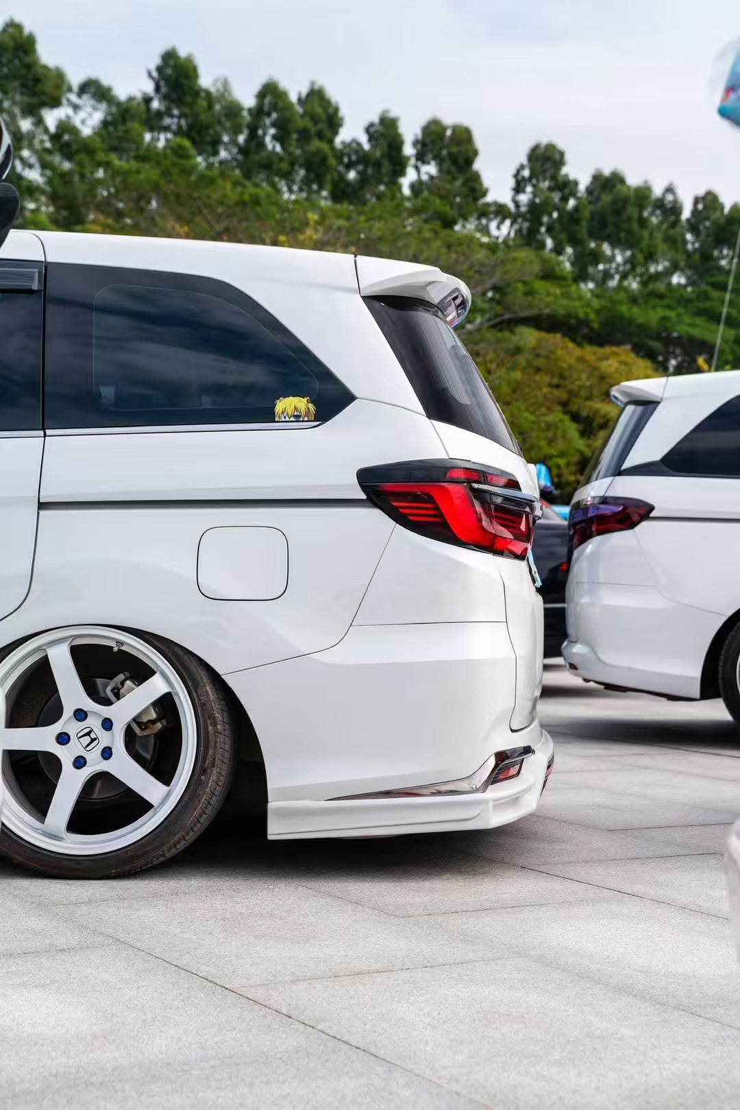 Honda Odyssey EX/EX-L/LX/Sport/Touring/Elite 2021-2024 with Aftermarket Parts - Rear Diffuser PP from Yofer.co