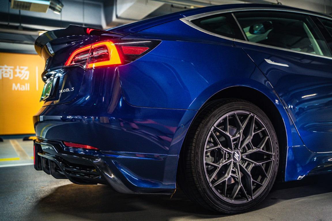 Tesla Model 3 / Performance 2017 2018 2019 2020 2021 2022 2023 with Aftermarket Parts - Rear Diffuser PP from Yofer.co
