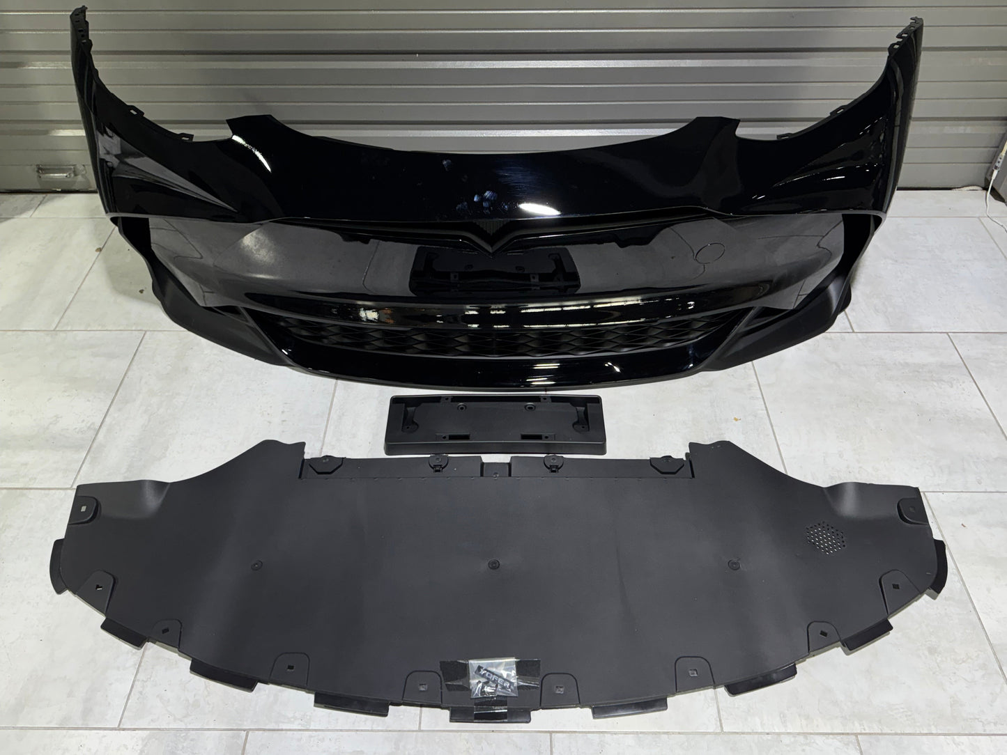 Tesla Model Y / Performance 2021-ON with Aftermarket Parts - Loong Flames Max Front Bumper PP from Yofer.co
