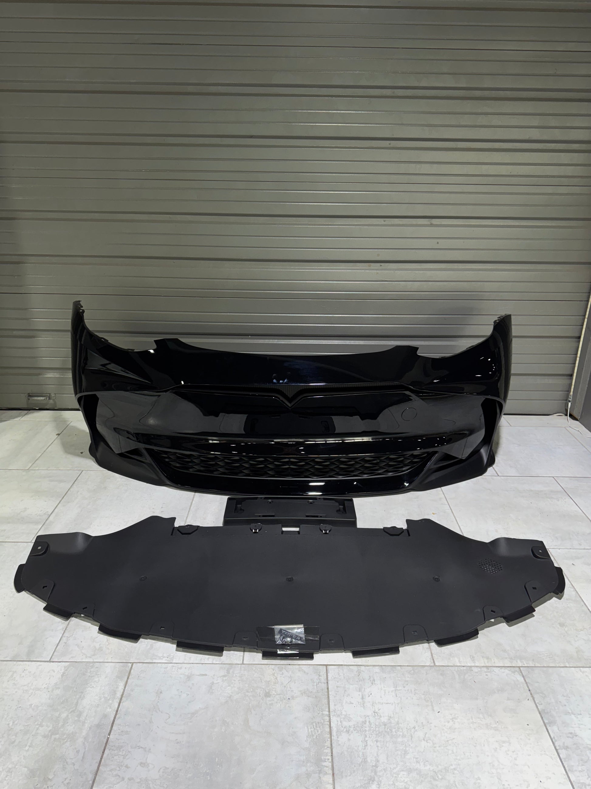 Tesla Model Y / Performance 2021-ON with Aftermarket Parts - Loong Flames Max Front Bumper PP from Yofer.co