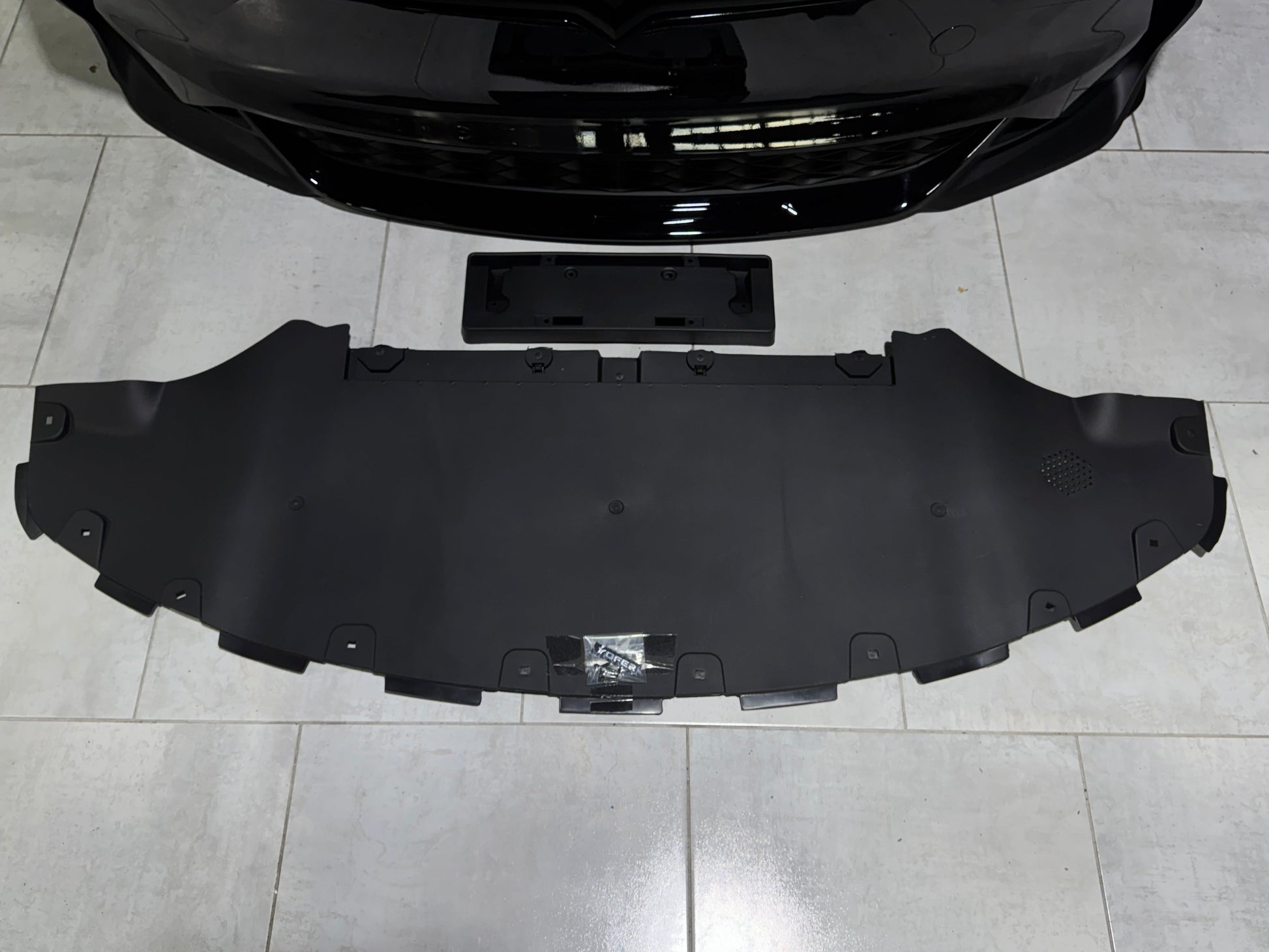 Tesla Model Y / Performance 2021-ON with Aftermarket Parts - Loong Flames Max Front Bumper PP from Yofer.co