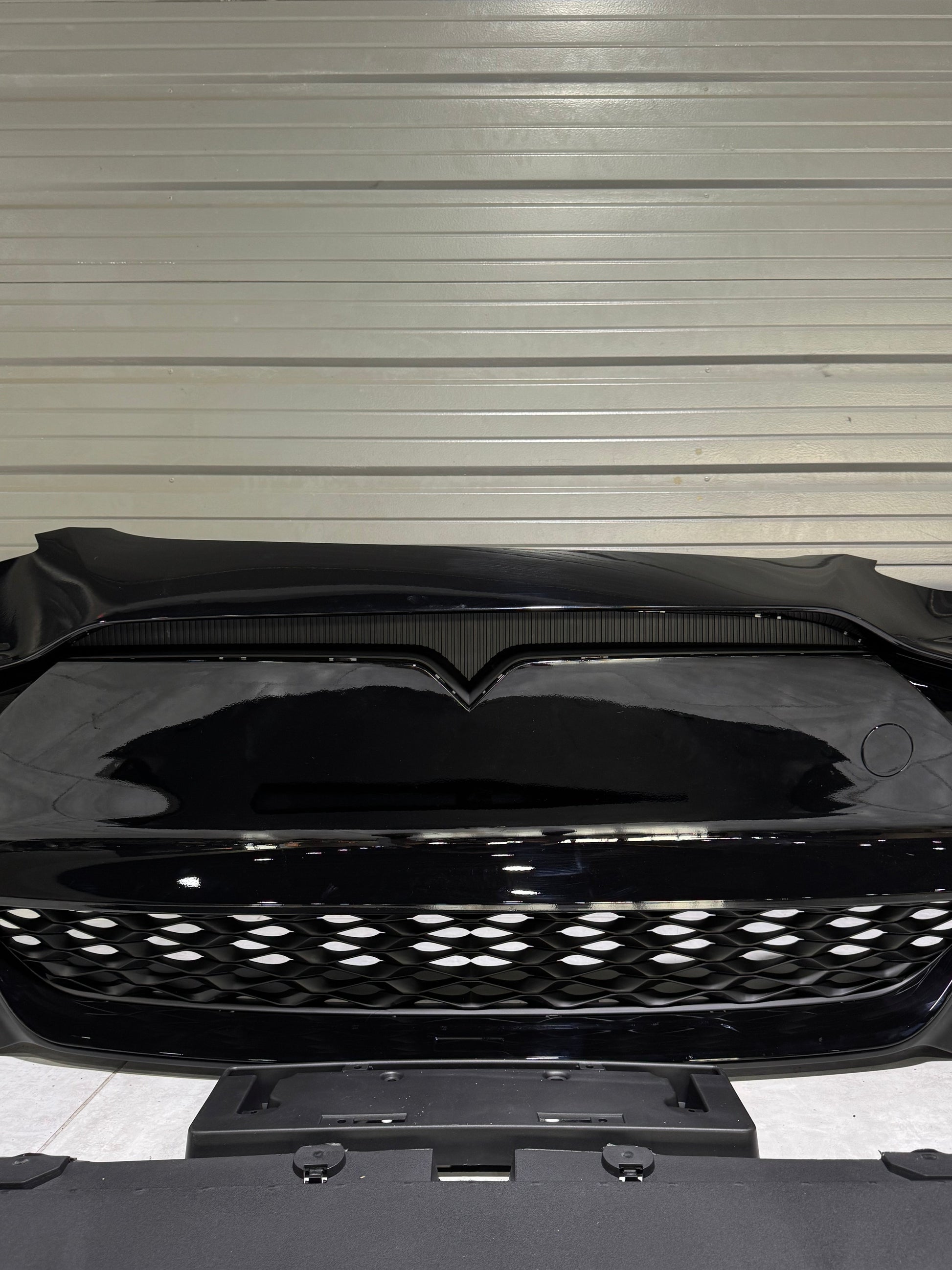 Tesla Model Y / Performance 2021-ON with Aftermarket Parts - Loong Flames Max Front Bumper PP from Yofer.co