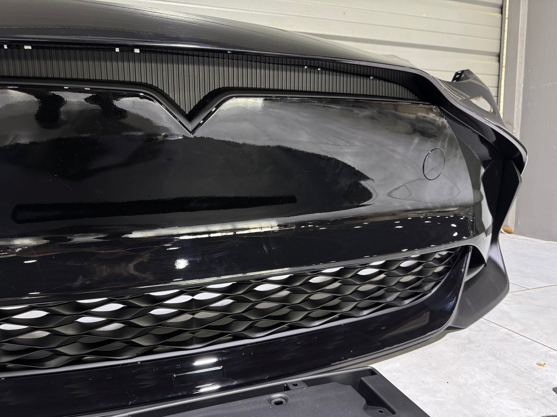 Tesla Model Y / Performance 2021-ON with Aftermarket Parts - Loong Flames Max Front Bumper PP from Yofer.co