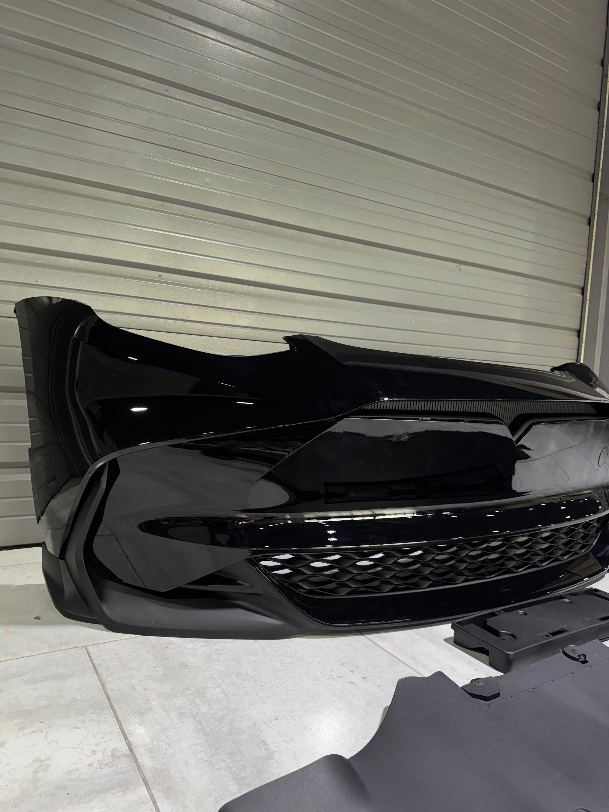 Tesla Model Y / Performance 2021-ON with Aftermarket Parts - Loong Flames Max Front Bumper PP from Yofer.co
