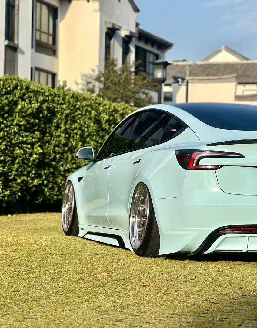 Tesla Model 3 Highland / Performance 2024 with Aftermarket Parts - Side Skirts ABS+PP from Yofer.co