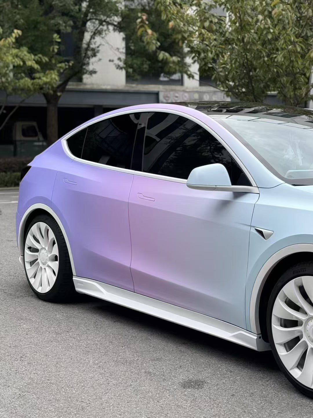 Tesla Model Y / Performance 2021-ON with Aftermarket Parts - Loong Flames Max Side Skirts PP from Yofer.co