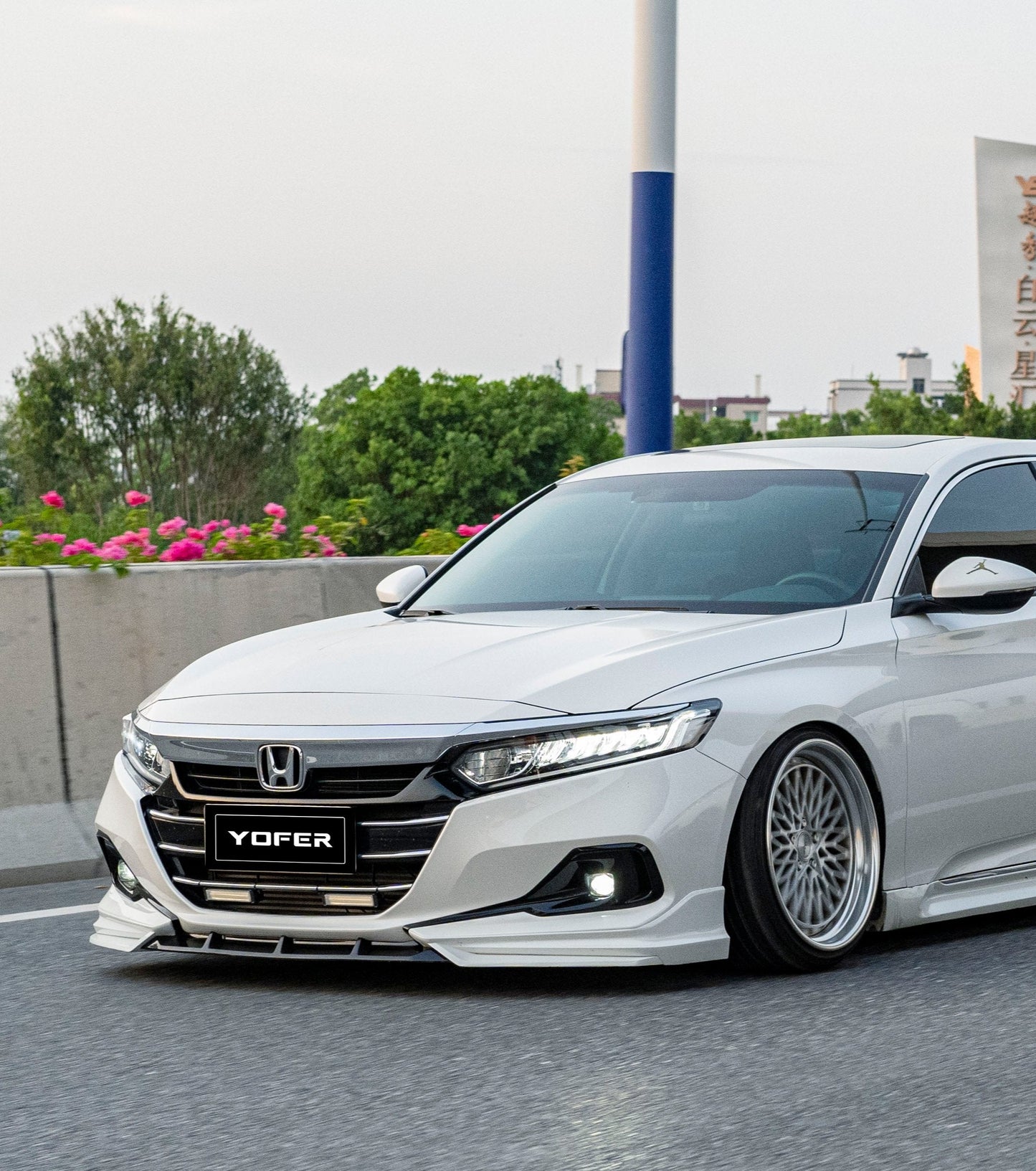 Honda Accord 10.5th Gen facelift 2021-2022 with Aftermarket Parts - Front Lip Splitter PP from Yofer.co
