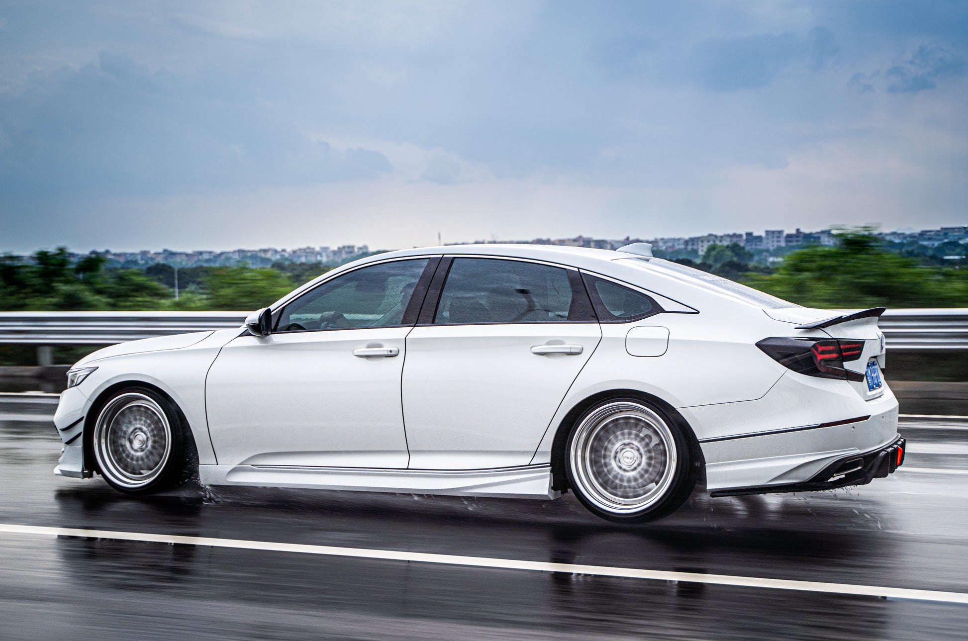 Honda Accord 10th 10.5th Gen 2018-2022 with Aftermarket Parts - Side Skirts PP from Yofer.co
