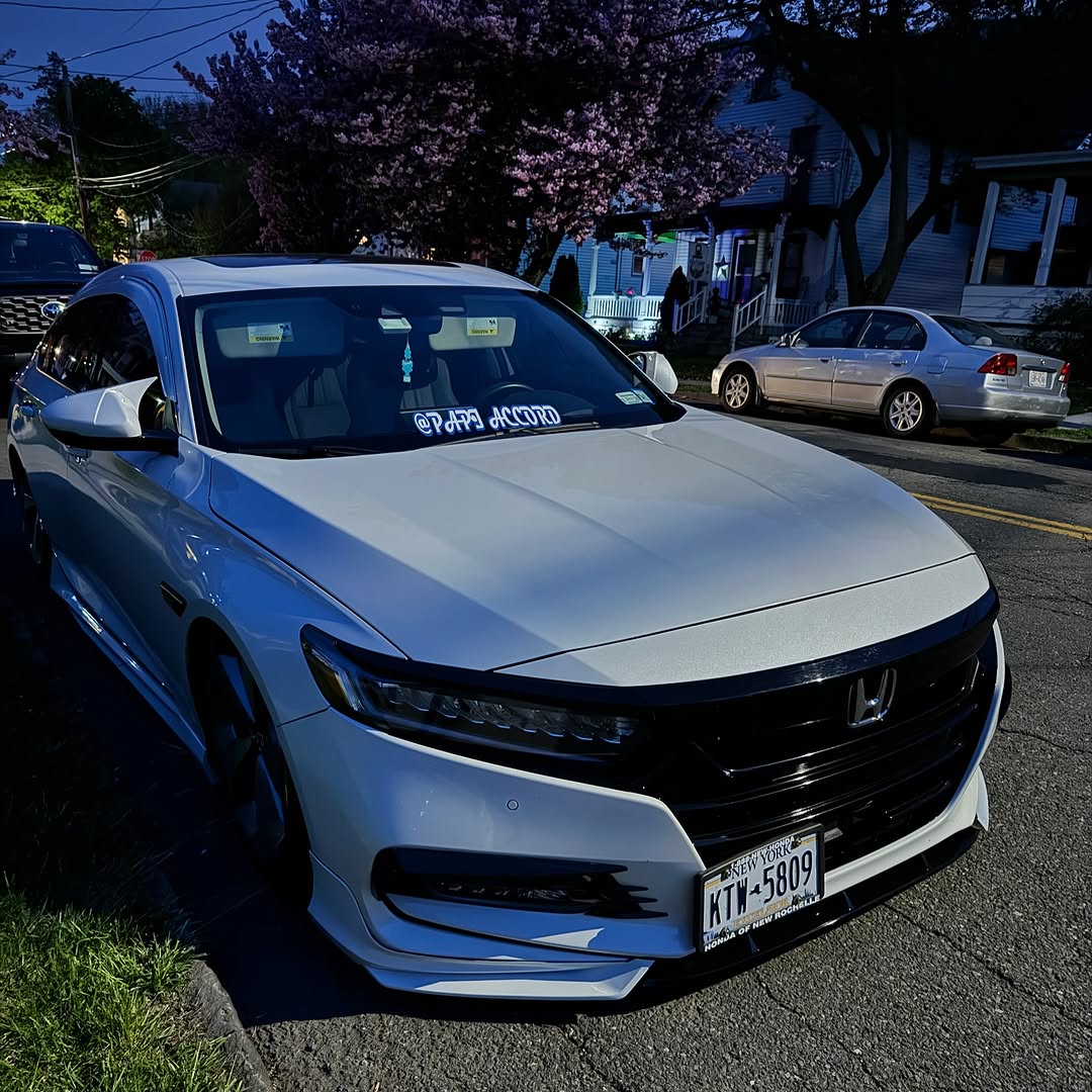Honda Accord 10th Gen Pre-facelift 2018-2020 with Aftermarket Parts - Front Lip PP from Yofer.co