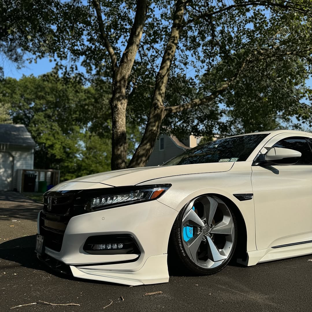 Honda Accord 10th Gen Pre-facelift 2018-2020 with Aftermarket Parts - Front Lip PP from Yofer.co