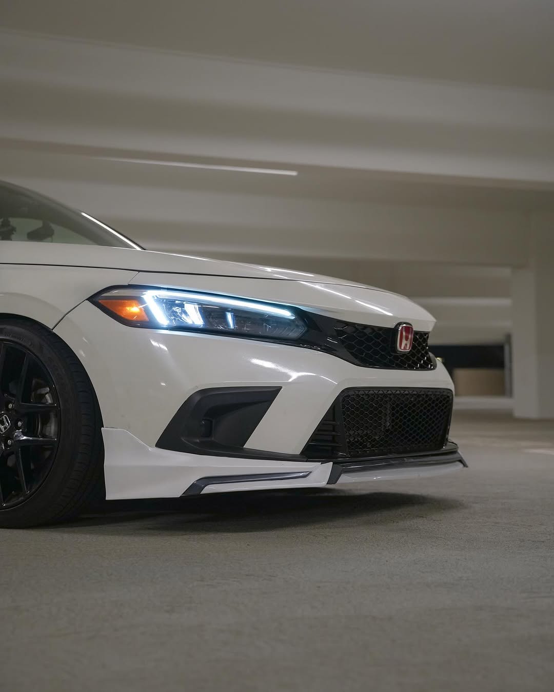 Honda Civic 11th Gen FE1 FE2 FE4 2022 2023 2024 & Civic 11th Gen FL1 FL2 FL4 2022 2023 2024 with Aftermarket Parts - V1 Front Lip Splitter PP from Yofer.co