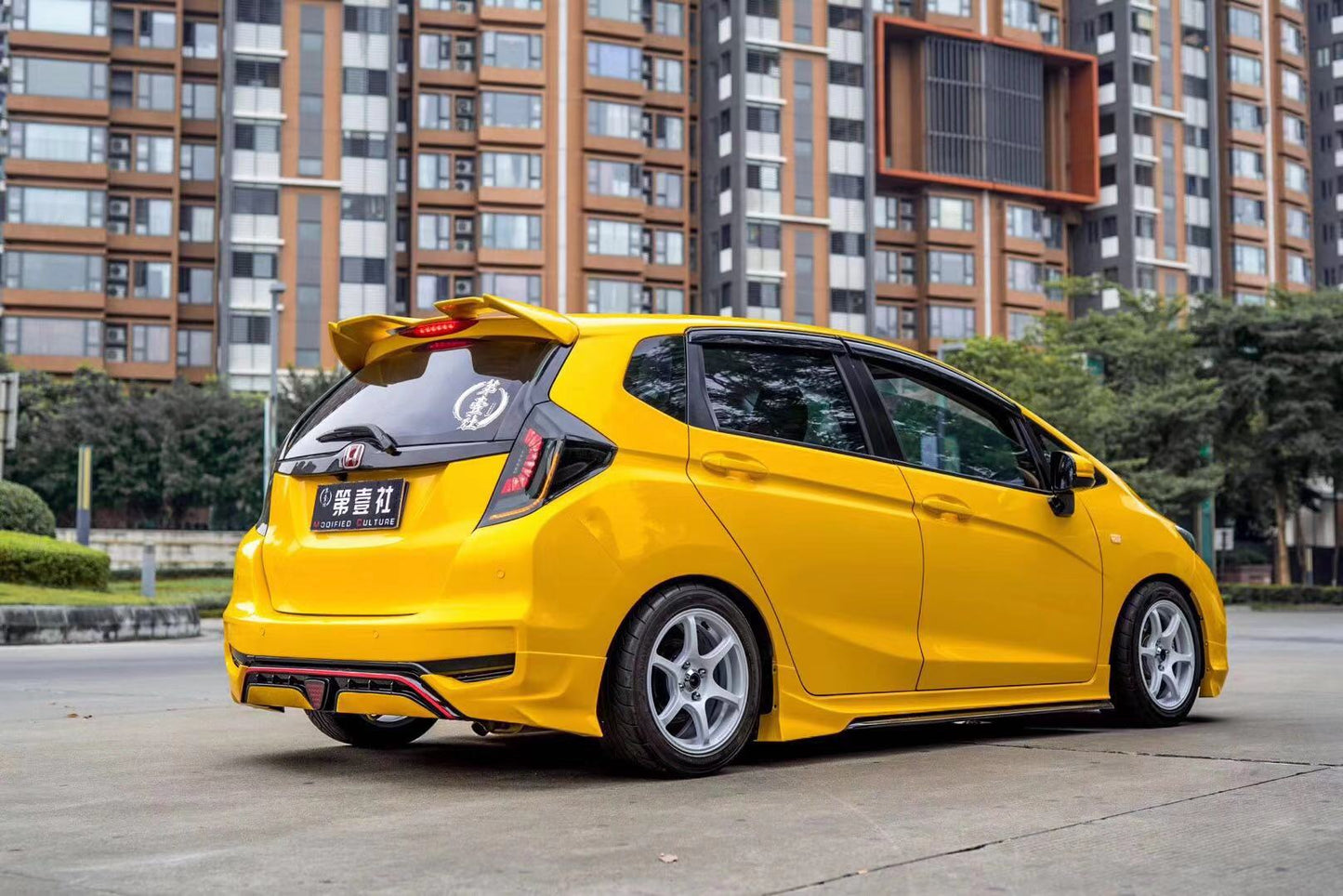 Honda Fit 3rd Gen GK3 GK4 GK5 GK6 GK7 GH7 GP5 GP6 2018 2019 2020 with Aftermarket Parts - Rear Diffuser & Canards PP from Yofer.co