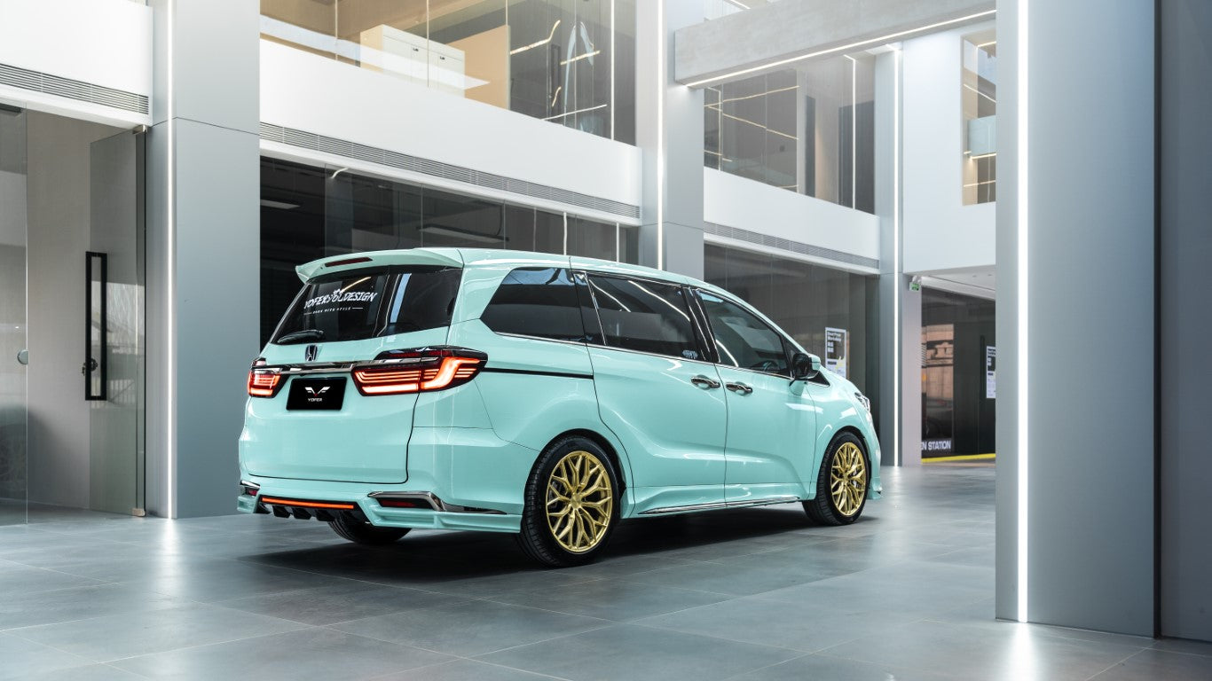 Honda Odyssey EX/EX-L/LX/Sport/Touring/Elite 2021-2024 with Aftermarket Parts - Rear Diffuser PP from Yofer.co
