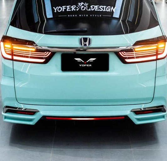 Honda Odyssey EX/EX-L/LX/Sport/Touring/Elite 2021-2024 with Aftermarket Parts - Rear Diffuser PP from Yofer.co
