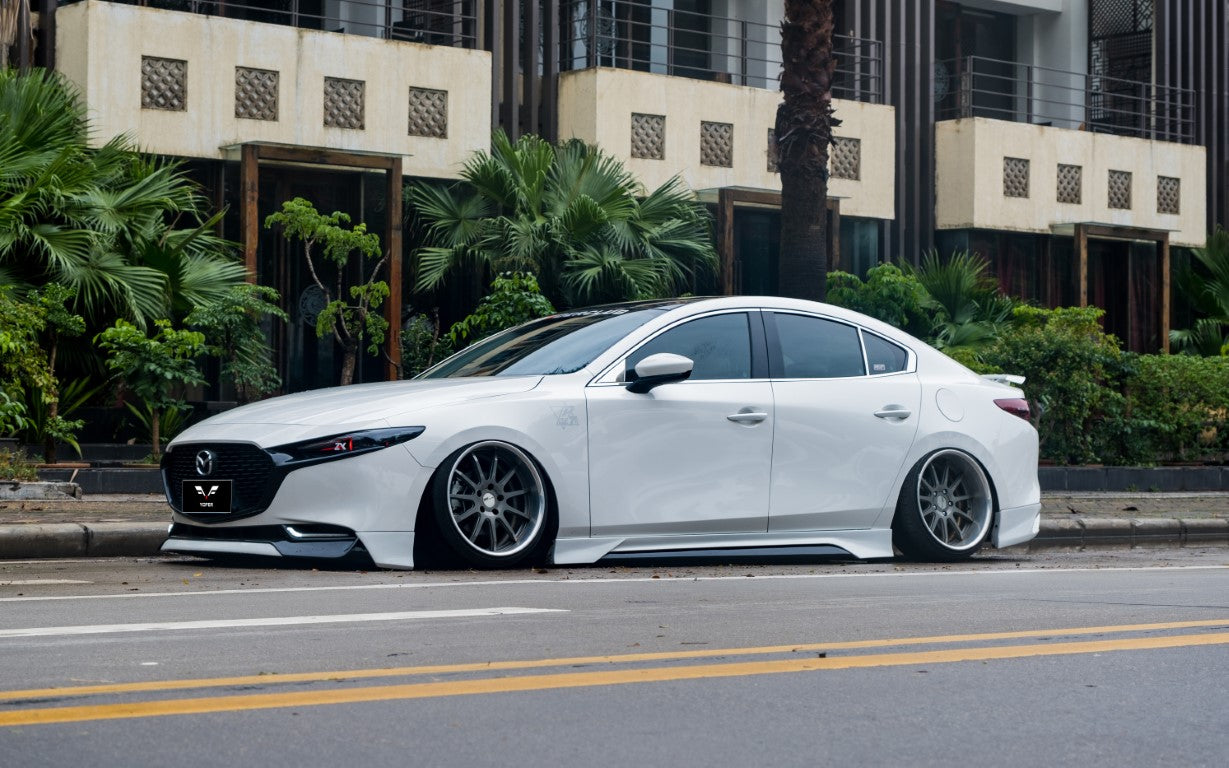 Mazda Mazda3 4th Gen BP 2019-ON with Aftermarket Parts - Side Skirts PP from Yofer.co