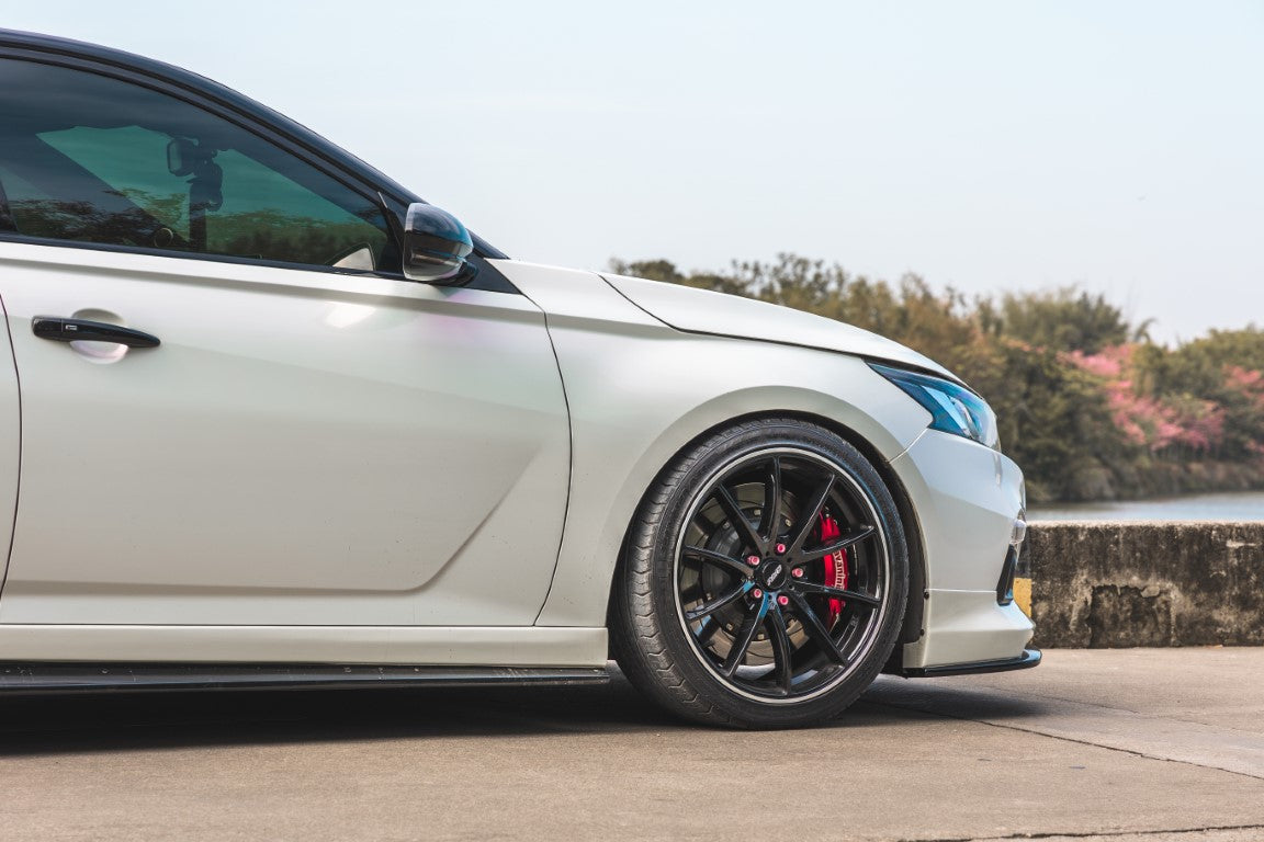 Nissan Altima  L34 2019-2022 with Aftermarket Parts - Side Skirts PP from Yofer.co
