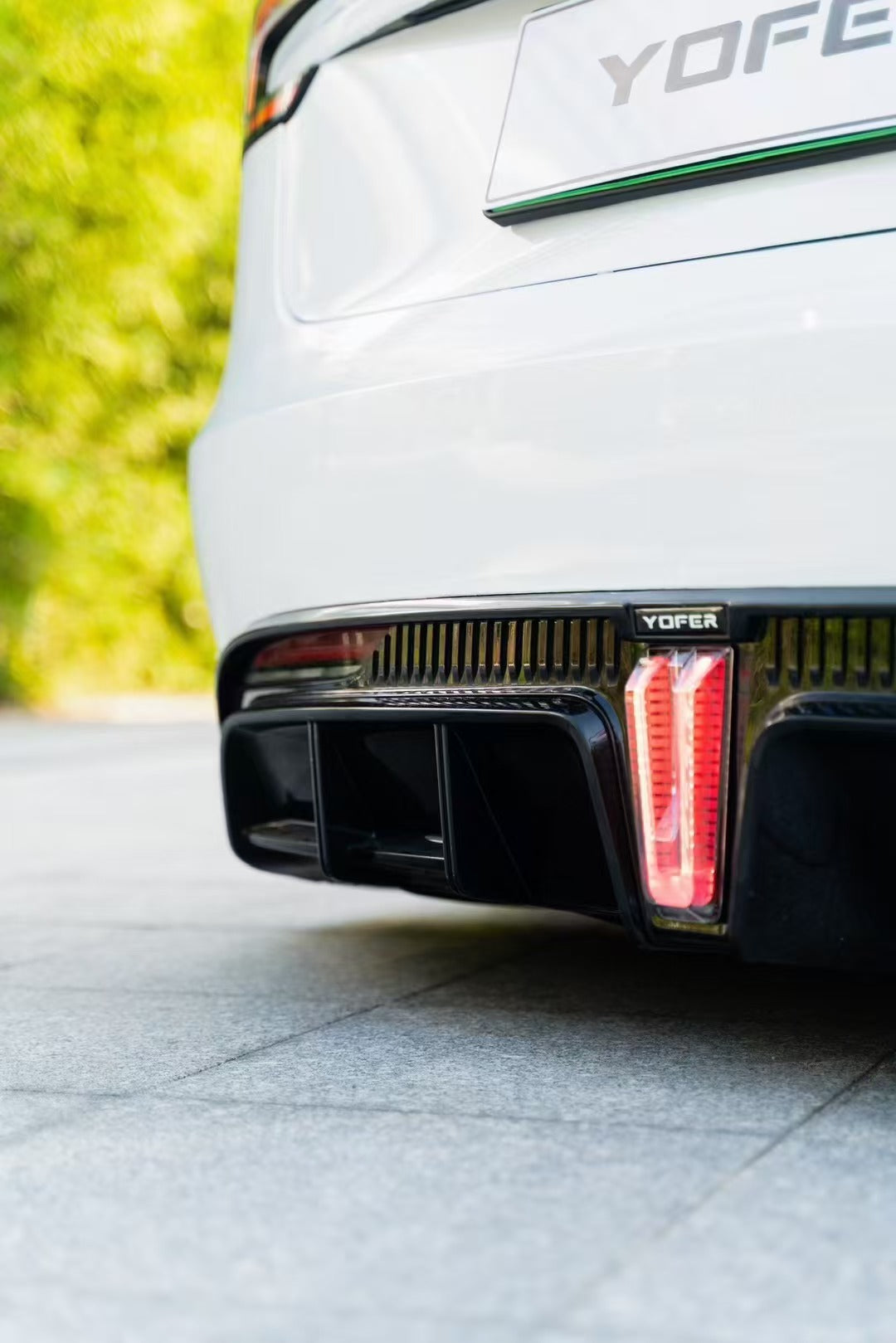 Tesla Model 3 Highland / Performance 2024-ON with Aftermarket Parts - V2 Style Rear Diffuser & Canards PP from Yofer.co