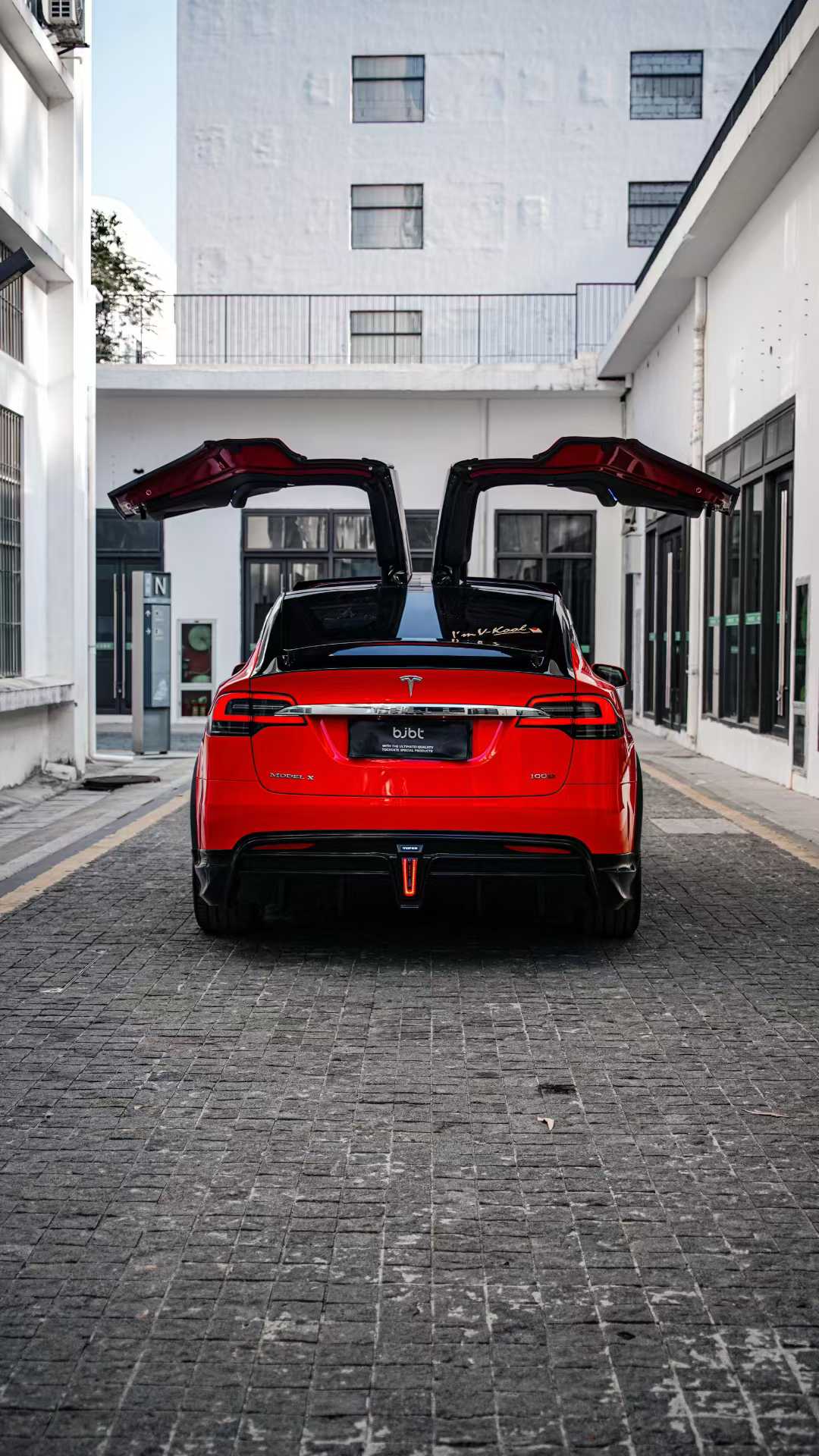 Tesla Model X Performance / Plaid / Standard Range / P100D / P90D / Long Range Plus / Base / 100D / 90D / 75D / 70D 2016-2021 with Aftermarket Parts - Rear Diffuser PP from Yofer.co