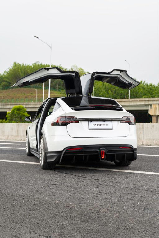 Tesla Model X Performance / Plaid / Standard Range / P100D / P90D / Long Range Plus / Base / 100D / 90D / 75D / 70D 2016-2021 with Aftermarket Parts - Rear Diffuser PP from Yofer.co