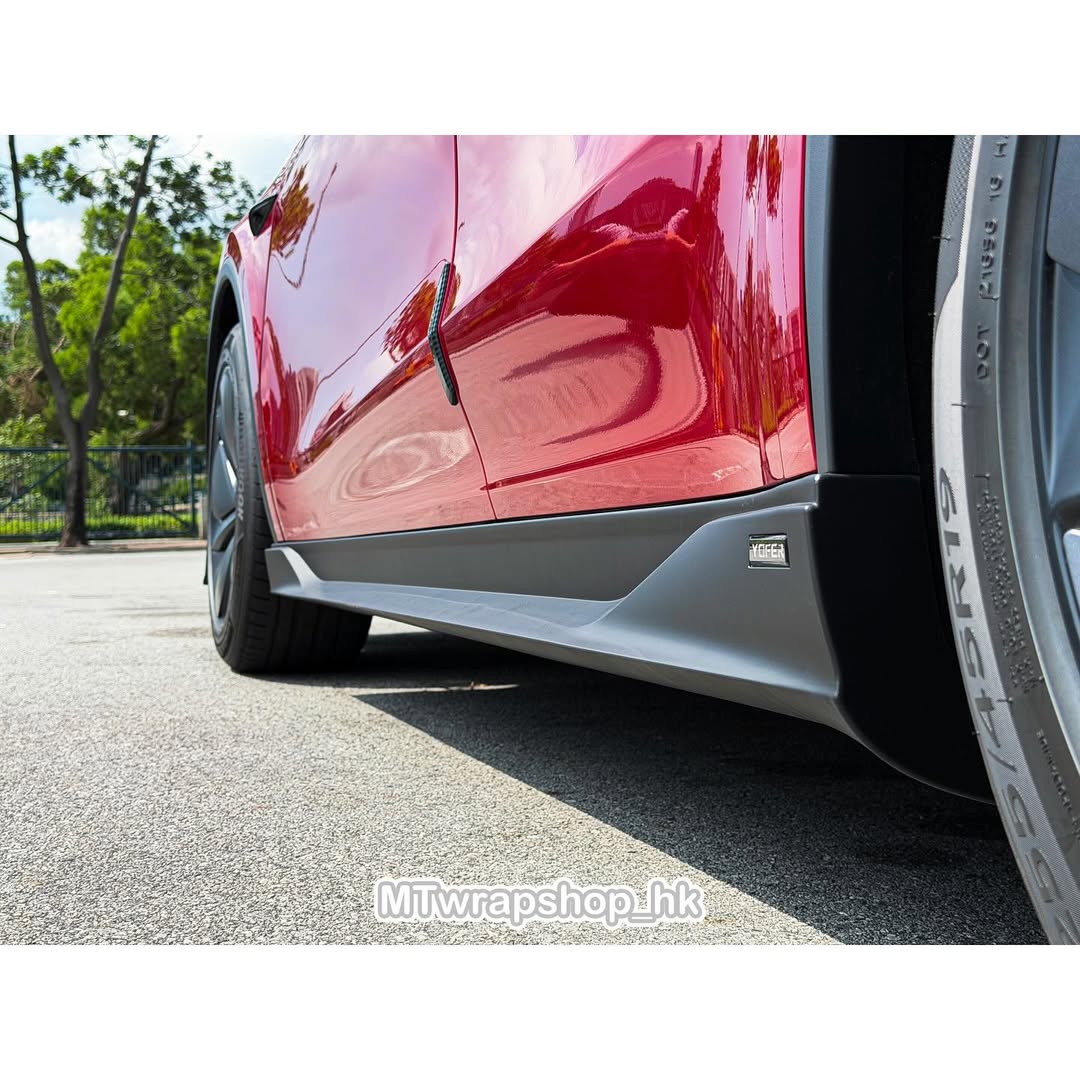 Tesla Model Y Juniper 2026-ON with Aftermarket Parts - Loong Flames Side Skirts PP Polypropylene from Yofer.co