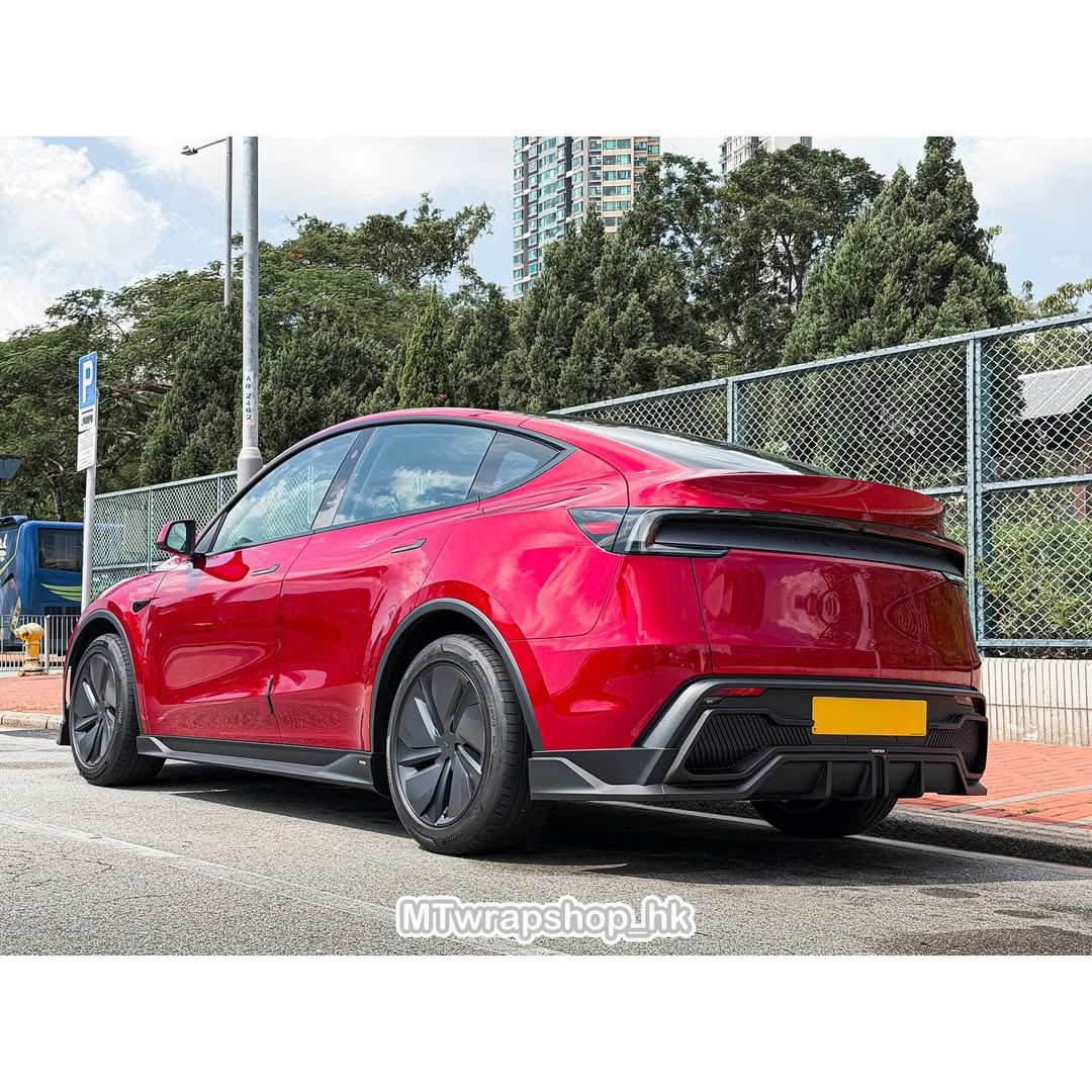 Tesla Model Y Juniper 2026-ON with Aftermarket Parts - Loong Flames Side Skirts PP Polypropylene from Yofer.co