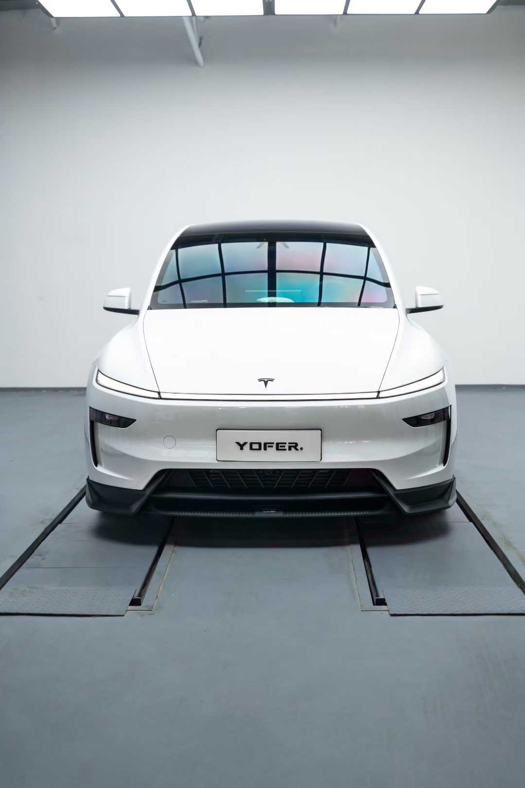 Tesla Model Y Juniper 2026-ON with Aftermarket Parts - Loong Flames Pro Front Lip PP Polypropylene from Yofer.co