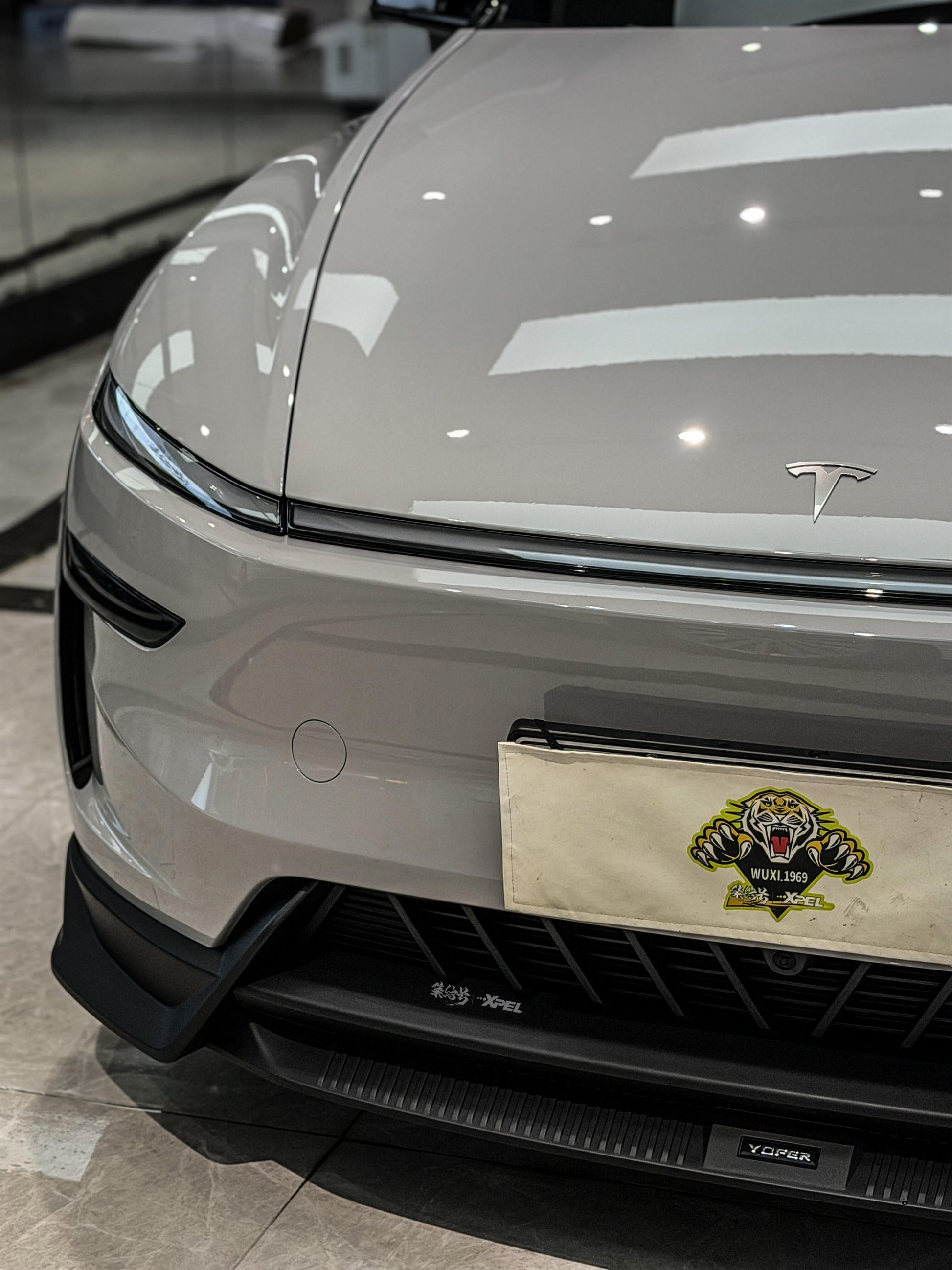 Tesla Model Y Juniper 2026-ON with Aftermarket Parts - Loong Flames Pro Front Lip PP Polypropylene from Yofer.co