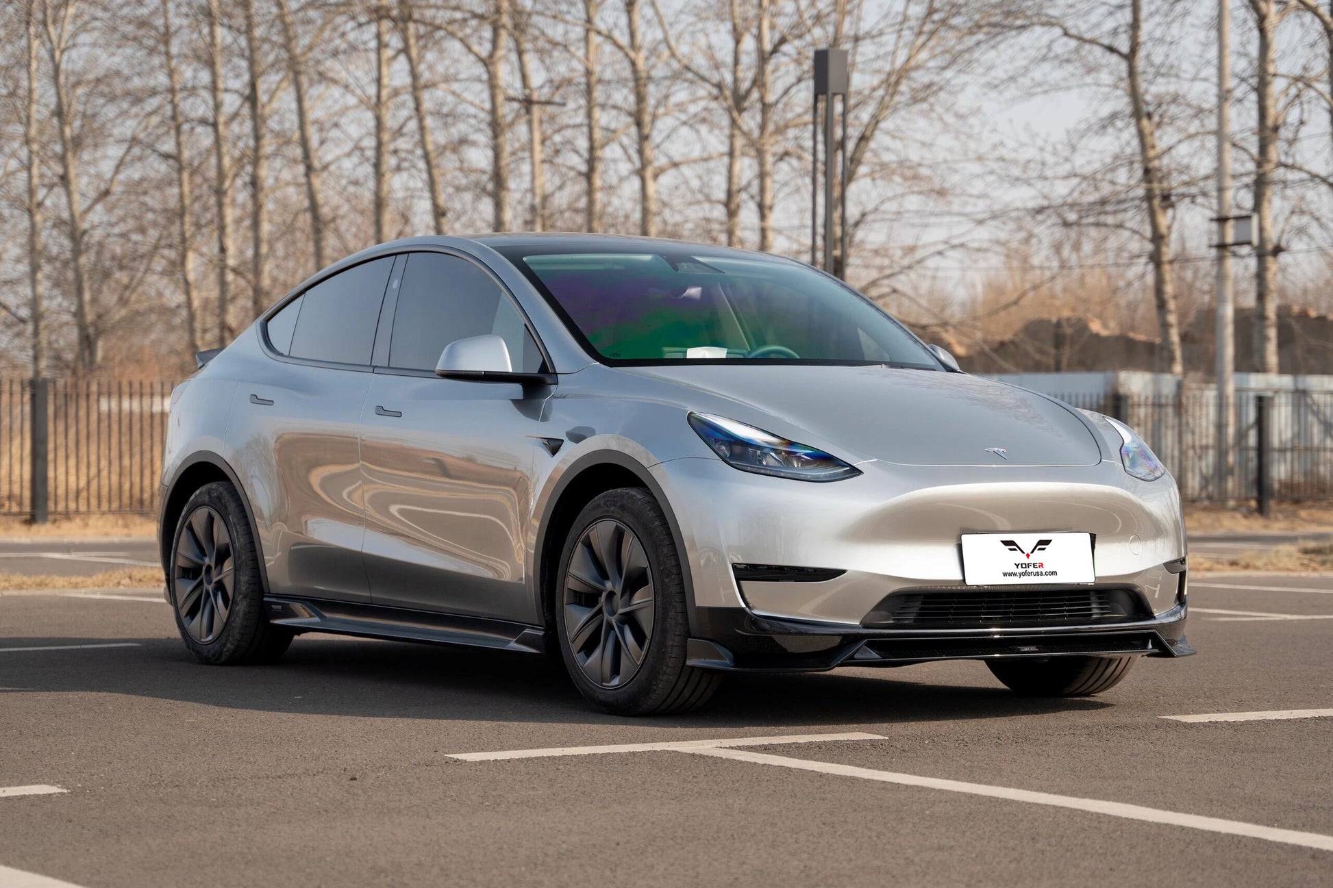 Tesla Model Y / Performance 2021 2022 2023 2024 with Aftermarket Parts - Loong Flames Pro Style Front Lip PP from Yofer.co