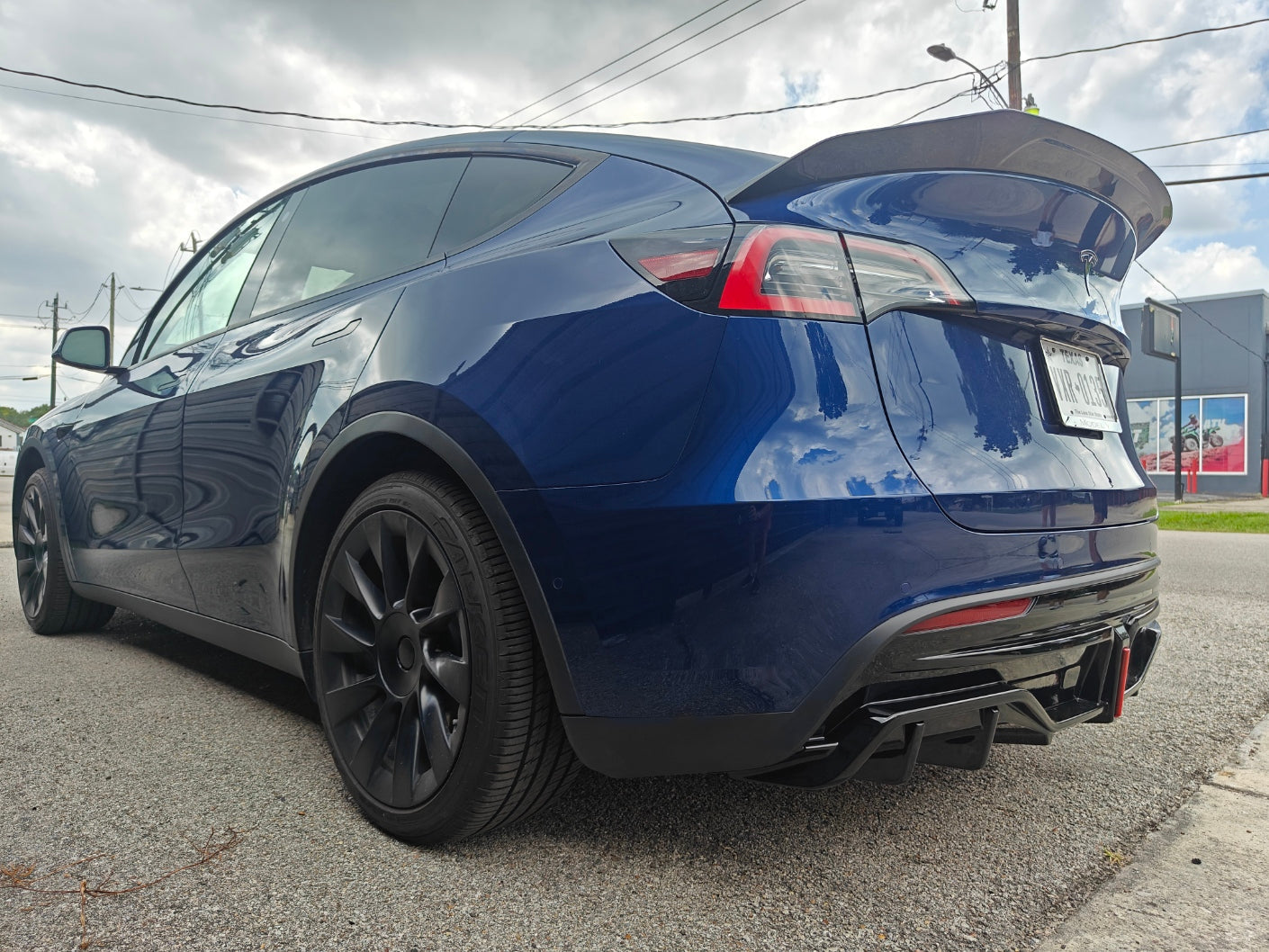 Tesla Model Y / Performance 2021 2022 2023 2024 with Aftermarket Parts - V2 Rear Diffuser PP from Yofer.co