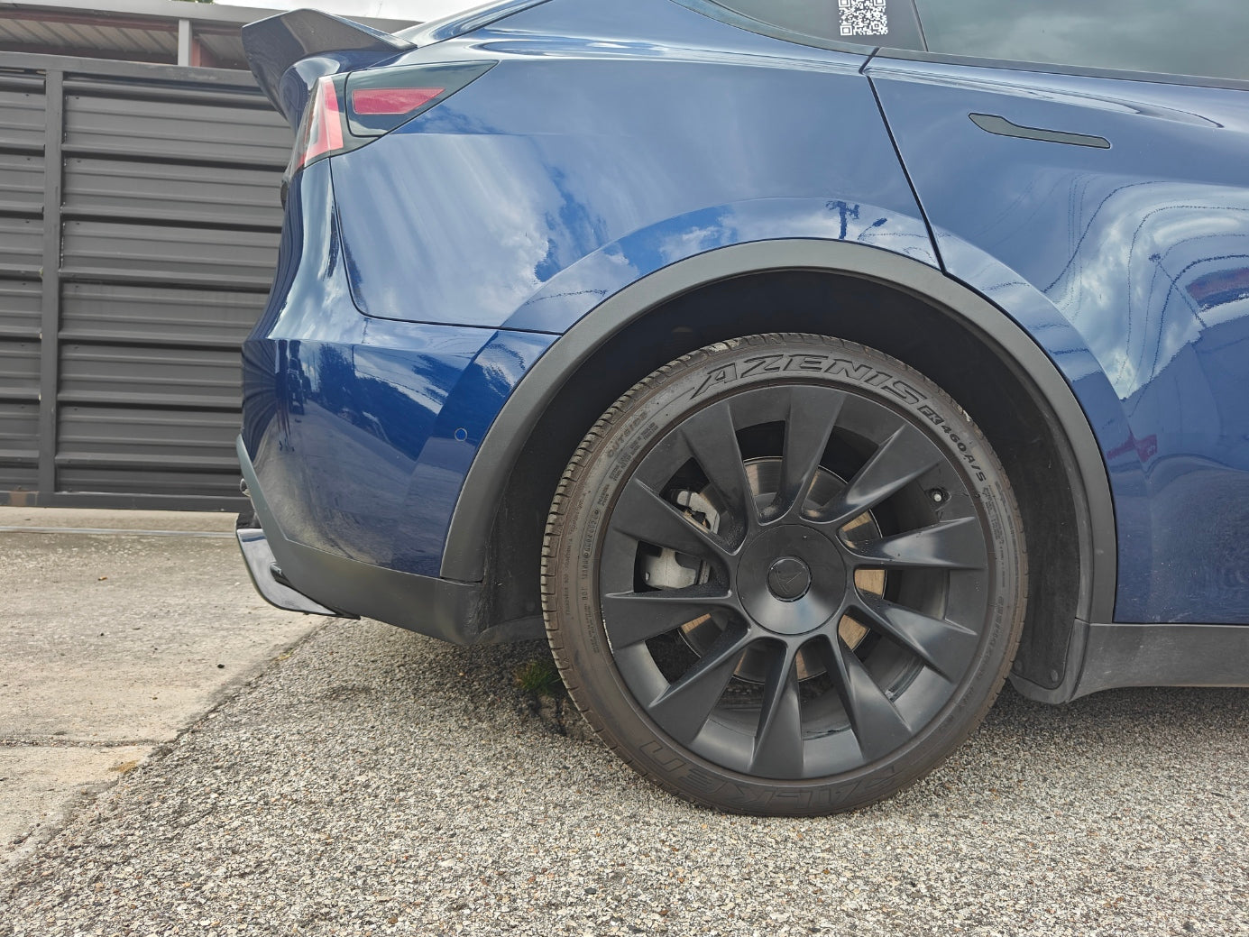 Tesla Model Y / Performance 2021 2022 2023 2024 with Aftermarket Parts - V2 Rear Diffuser PP from Yofer.co