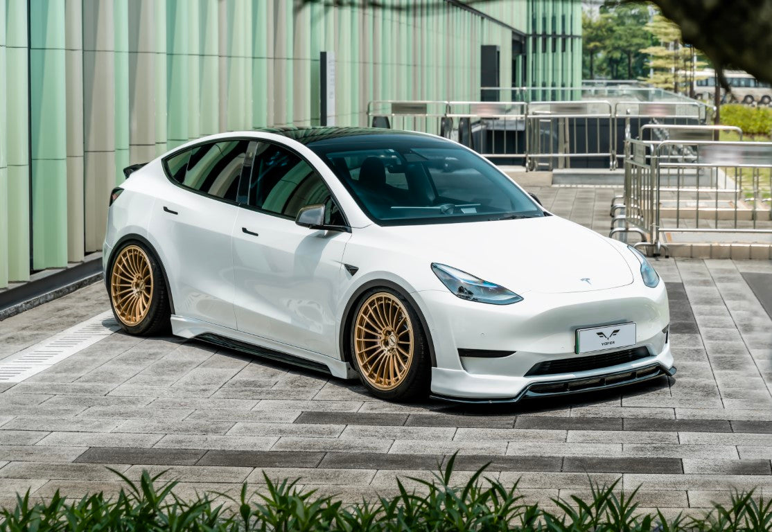 Tesla Model Y / Performance 2021 2022 2023 2024 with Aftermarket Parts - V2 Side Skirts PP from Yofer.co
