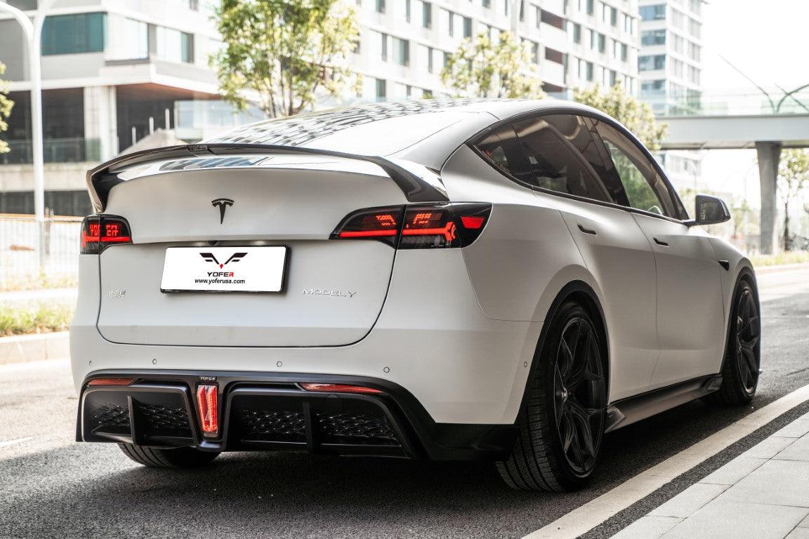Tesla Model Y / Performance 2021-ON with Aftermarket Parts - Loong Flames Max Rear Diffuser PP from Yofer.co