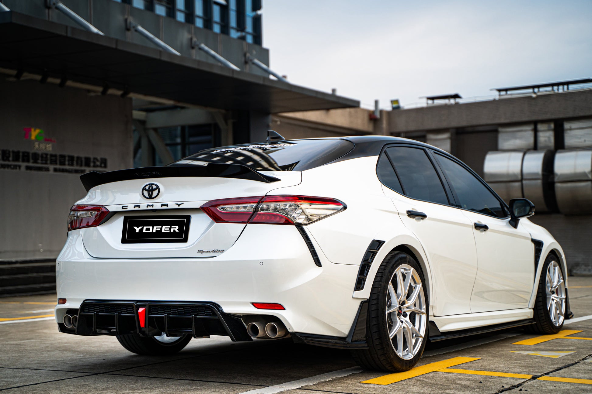 Toyota Camry 8th Gen XV70 SE XSE 2018-2024 with Aftermarket Parts - V1 Style Diffuser & Canards PP from Yofer.co