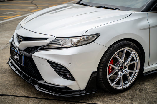 Toyota Camry 8th Gen XV70 SE XSE 2018-2020 with Aftermarket Parts - V1 Style Front Lip Splitter PP from Yofer.co
