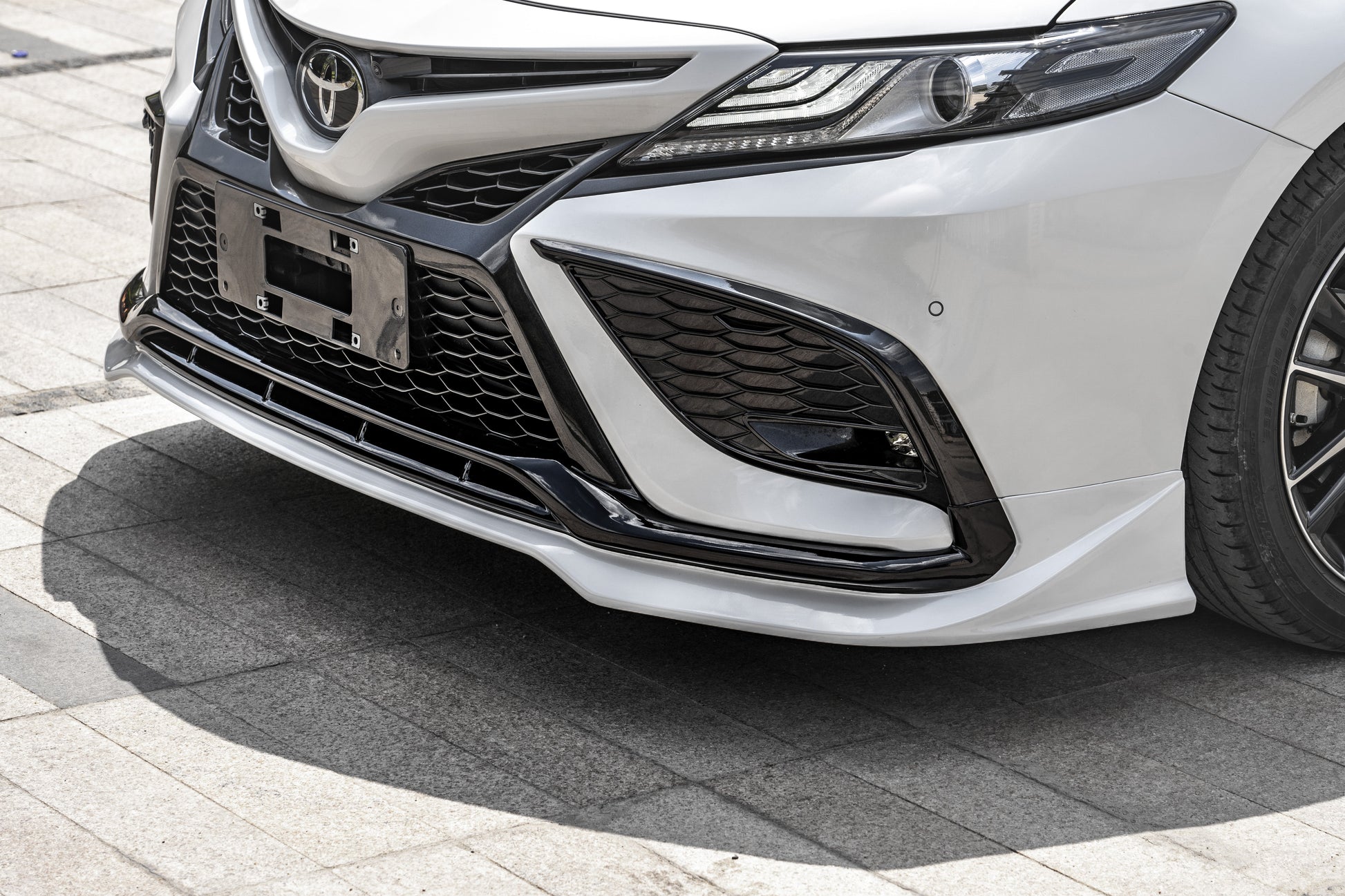 Toyota Camry 8th Gen XV70 SE XSE 2021-2024 with Aftermarket Parts - Front Lip Splitter PP from Yofer.co
