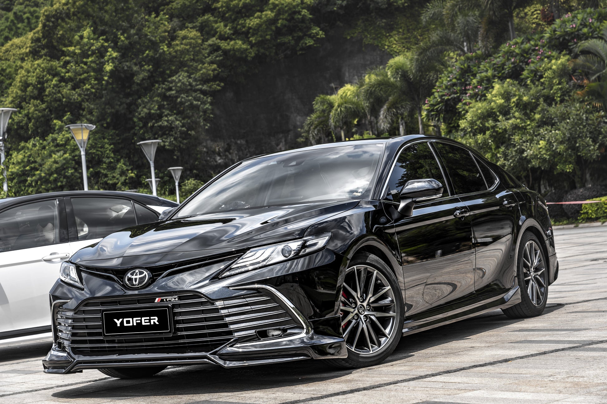 Toyota Camry 8th Gen XV70 LE XLE 2021-2024 with Aftermarket Parts - Front Lip Splitter PP from Yofer.co
