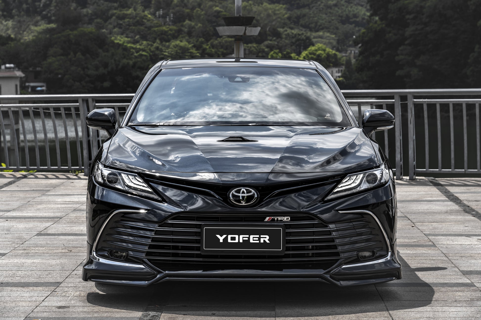 Toyota Camry 8th Gen XV70 LE XLE 2021-2024 with Aftermarket Parts - Front Lip Splitter PP from Yofer.co