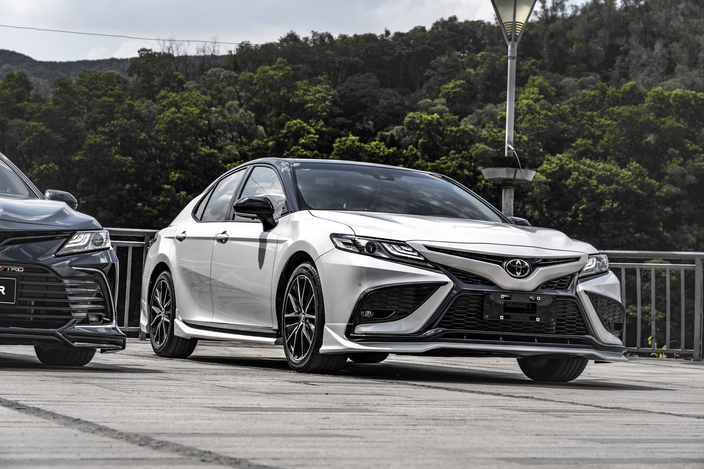 Toyota Camry 8th Gen XV70 SE XSE 2021-2024 with Aftermarket Parts - Front Lip Splitter PP from Yofer.co