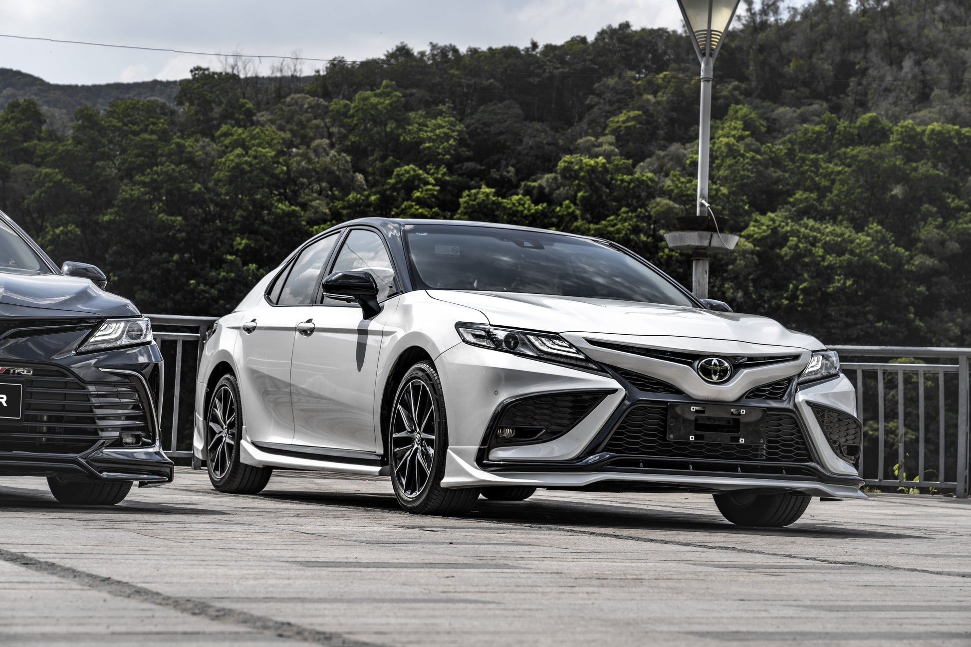 Toyota Camry 8th Gen XV70 SE XSE 2021-2024 with Aftermarket Parts - Front Lip Splitter PP from Yofer.co