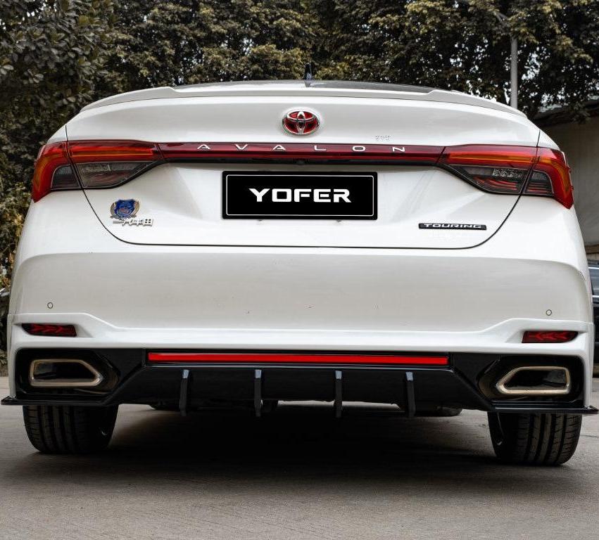 Toyota Avalon 5th Gen XX50 2019-2022 with Aftermarket Parts - Rear Diffuser & Canards PP from Yofer.co