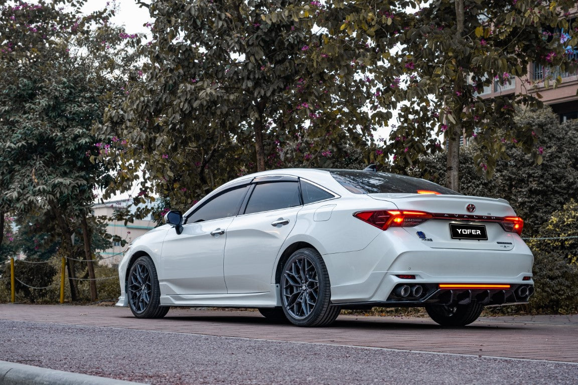 Toyota Avalon 5th Gen XX50 2019-2022 with Aftermarket Parts - Side Skirts PP from Yofer.co