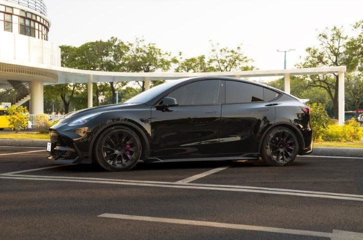 Tesla Model Y / Performance 2021-ON with Aftermarket Parts - Loong Flames Max Side Skirts PP from Yofer.co