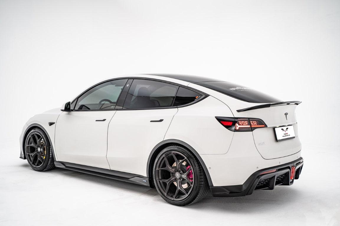 Tesla Model Y / Performance 2021-ON with Aftermarket Parts - Loong Flames Max Side Skirts PP from Yofer.co